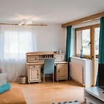 Neu Renovierte Im Hirschentenne By Peak
