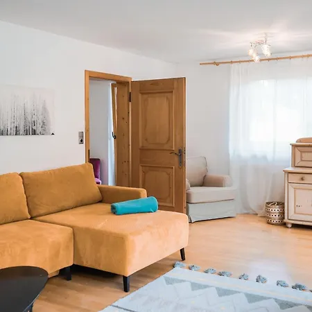 Neu Renovierte Im Hirschentenne 스탬스