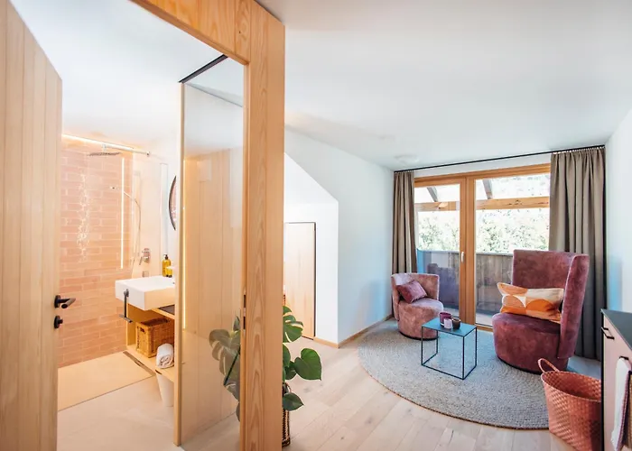 Neu Renovierte Im Hirschentenne * ستامس